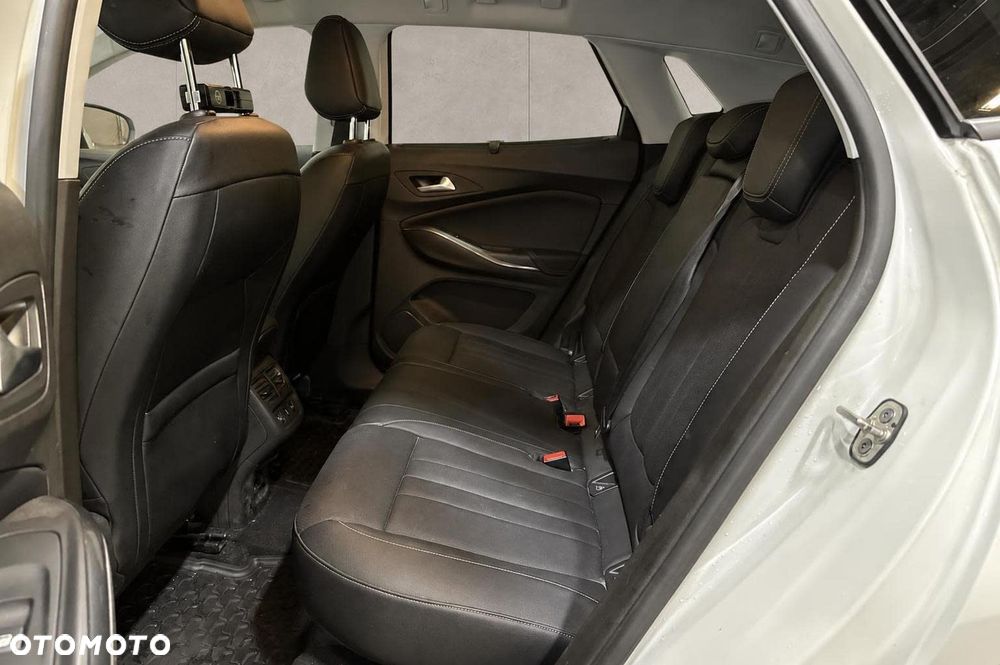 Opel Grandland X 1.2 T Ultimate S&S - 9