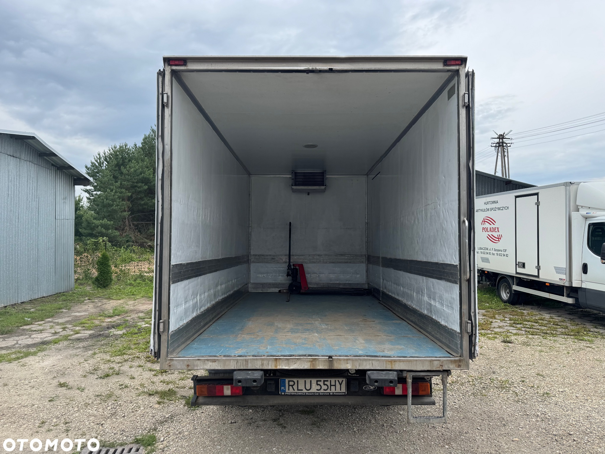 Ford Transit - 12