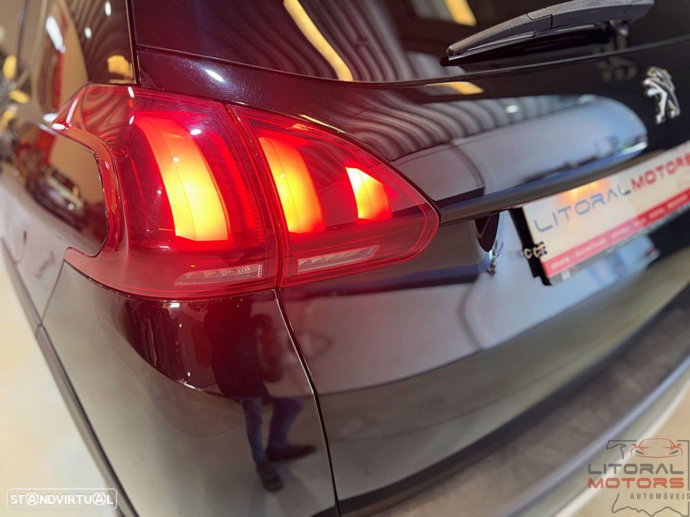 Peugeot 2008 PureTech 130 Allure - 9