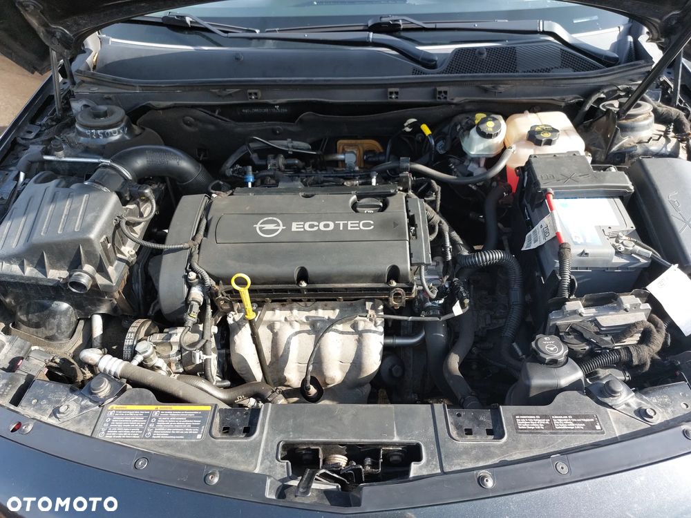 Opel Insignia 1.8 - 18