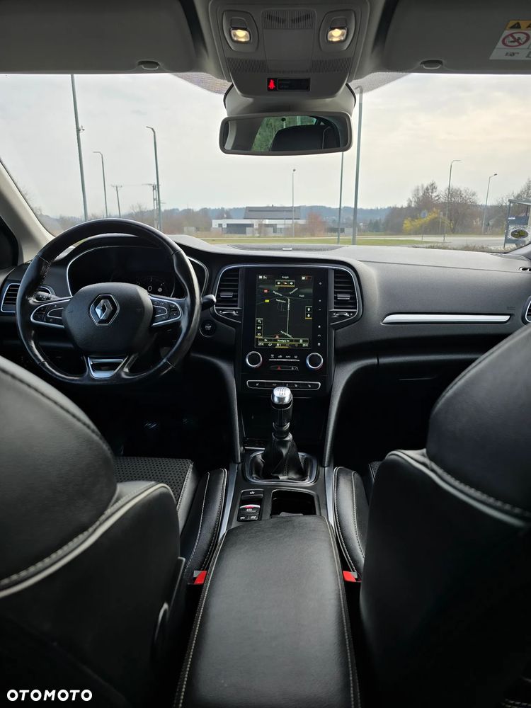 Renault Megane BLUE dCi 115 BOSE EDITION - 12
