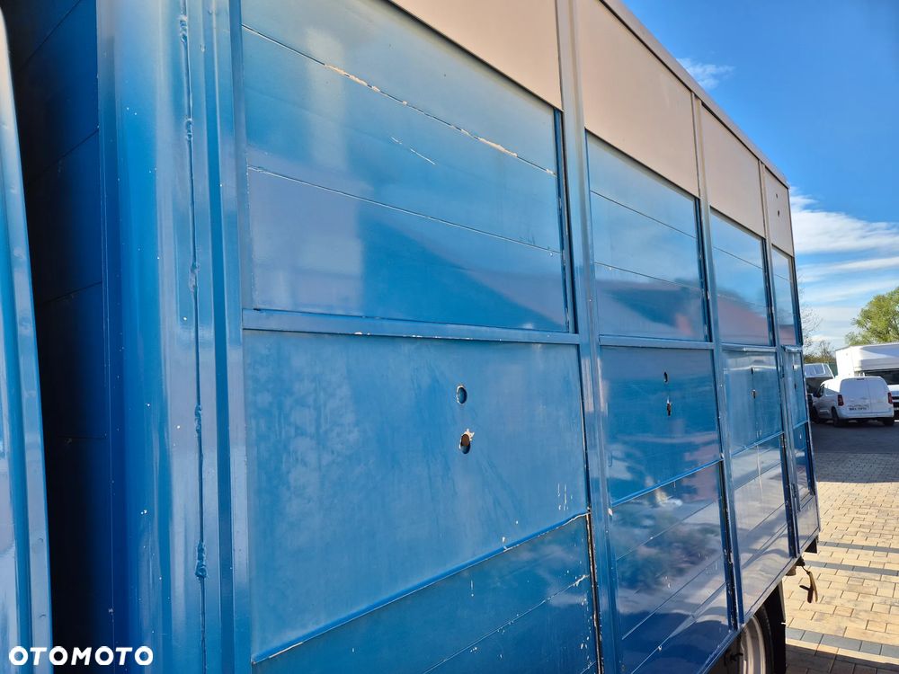 Iveco DAILY 40C18 180KM DO PRZEWOZU ZWIERZAT BYDŁA KONIOWÓZ - 28