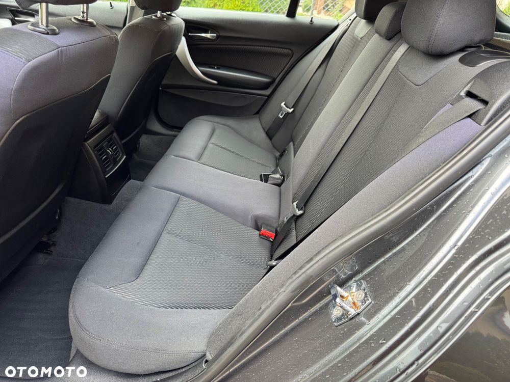 BMW Seria 1 118d Sport Line - 10