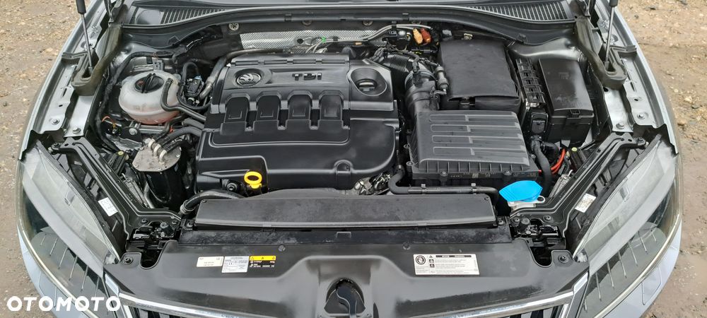 Skoda Superb 2.0 TDI 4x4 DSG L&K - 26