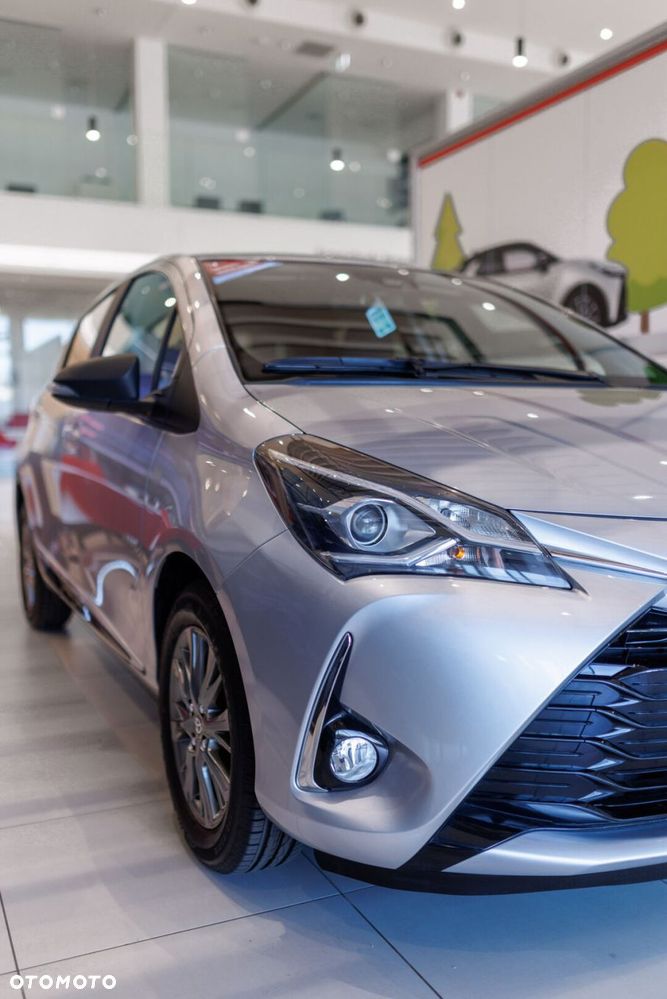 Toyota Yaris - 12