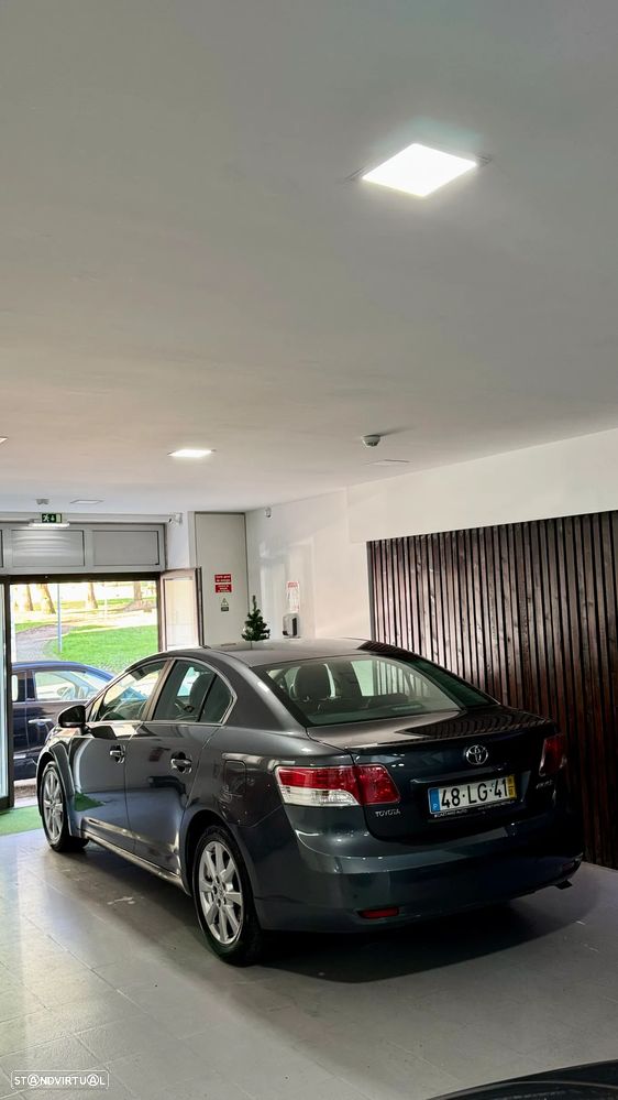 Toyota Avensis SD 2.0 D-4D Exclusive +Pele+GPS - 10