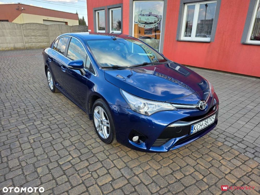 Toyota Avensis - 2