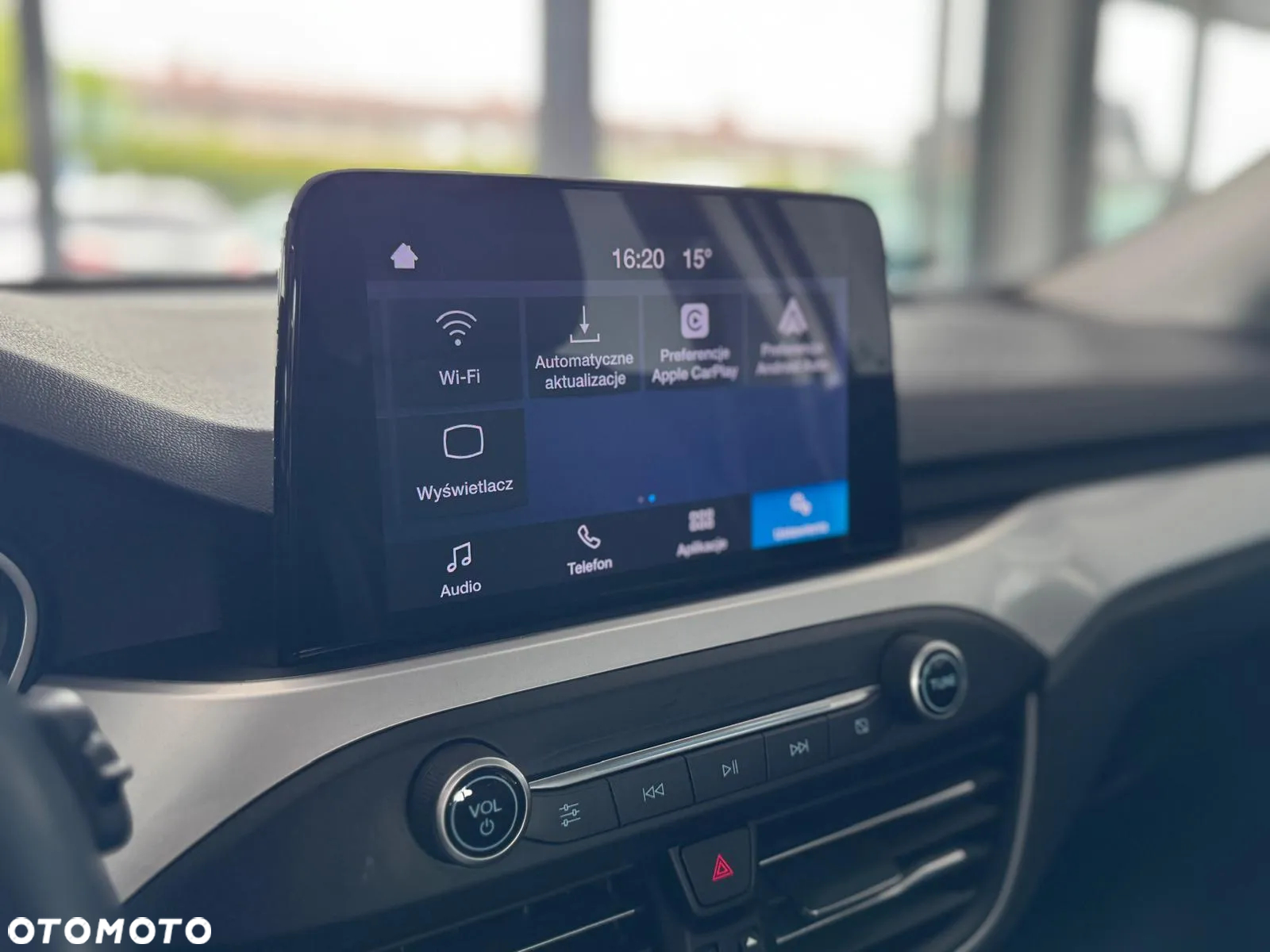 Ford Focus 1.0 EcoBoost Titanium Business - 27
