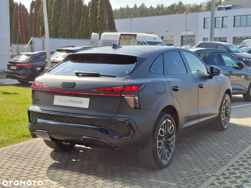 Audi Q3 Sportback - 7