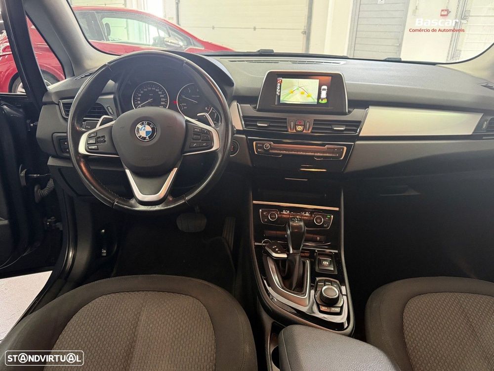 BMW 218 Active Tourer d Line Luxury Auto - 16