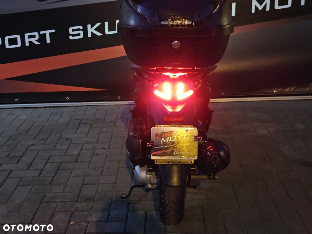 Piaggio Medley - 18