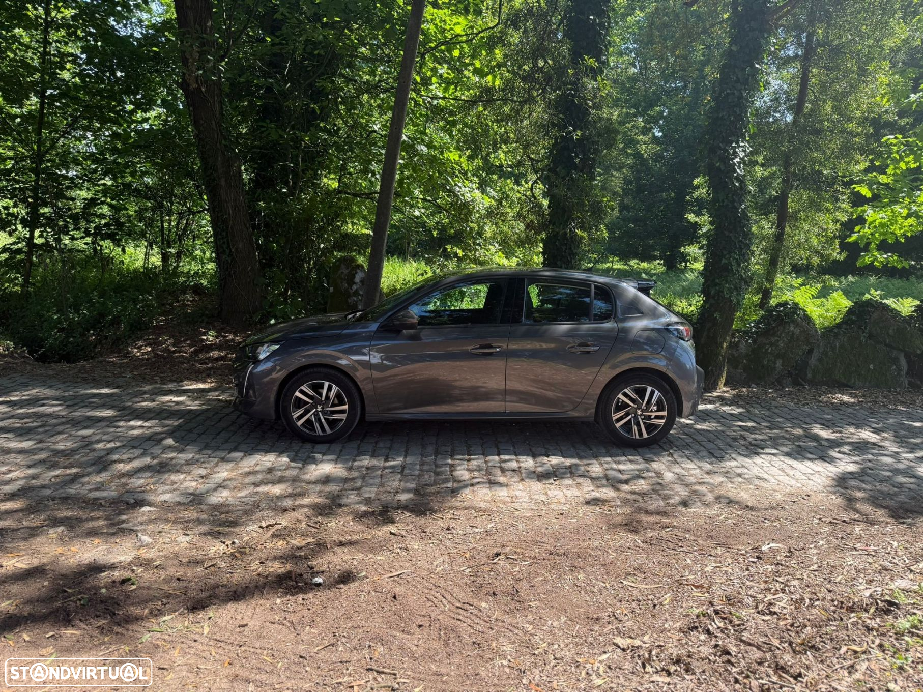 Peugeot 208 1.2 PureTech Allure Pack EAT8 - 26