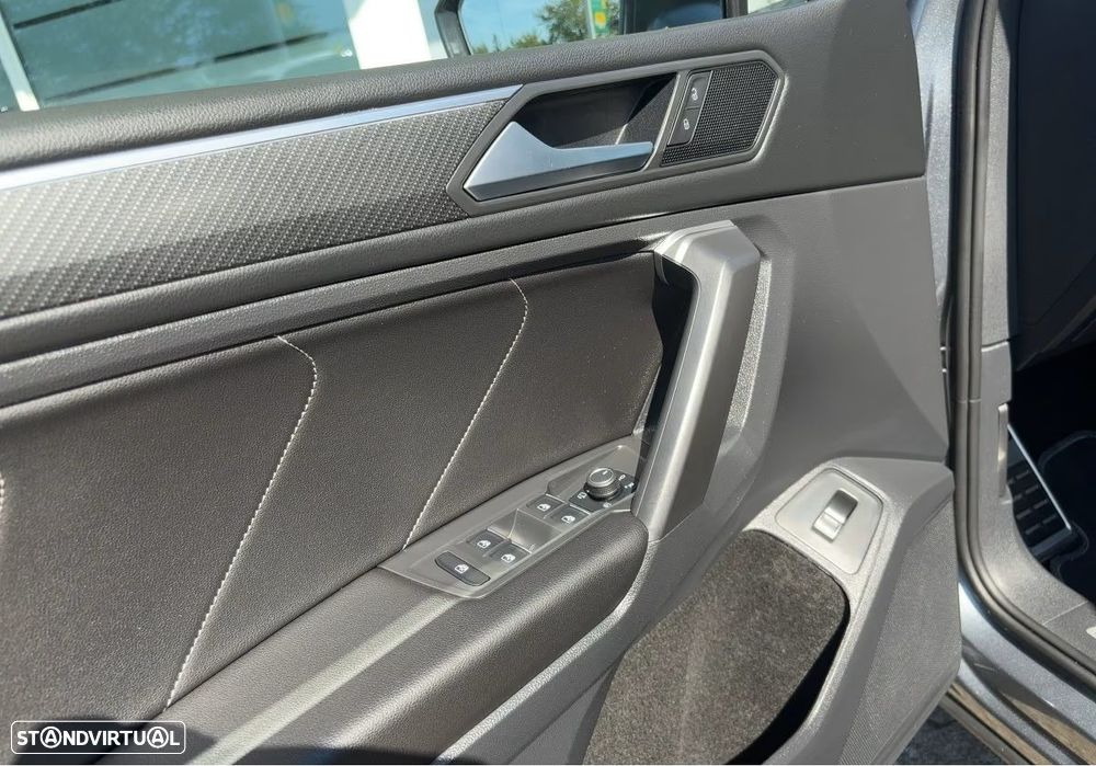 VW Tiguan Allspace 2.0 TDI R-Line DSG - 10