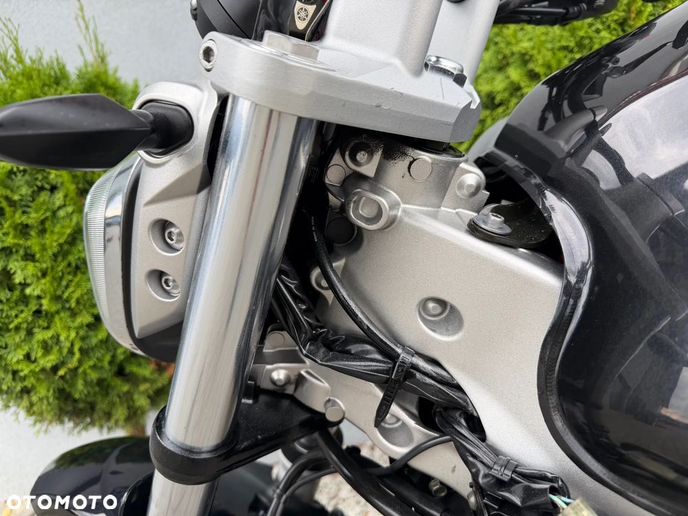 Yamaha FZ - 40