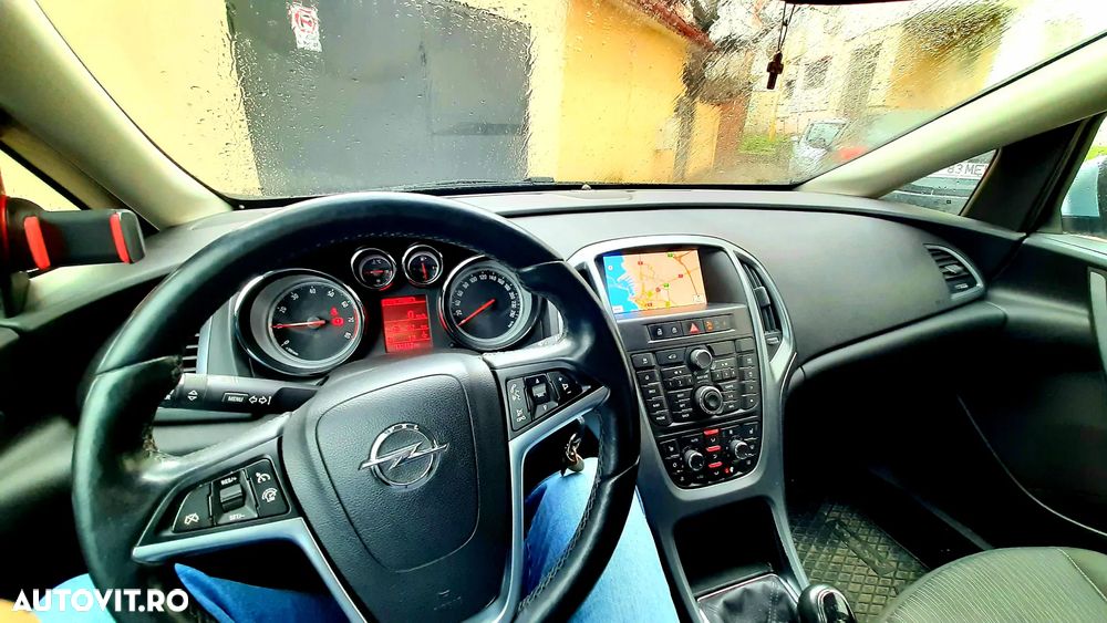 Opel Astra 1.4 Turbo ECOTEC Enjoy - 2