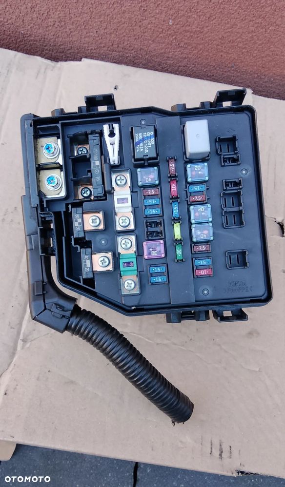 Skrzynka bezpieczników Honda Civic VIII UFO przekaźnik rezystor opornik 1,4 1,6 1,8 B - 1