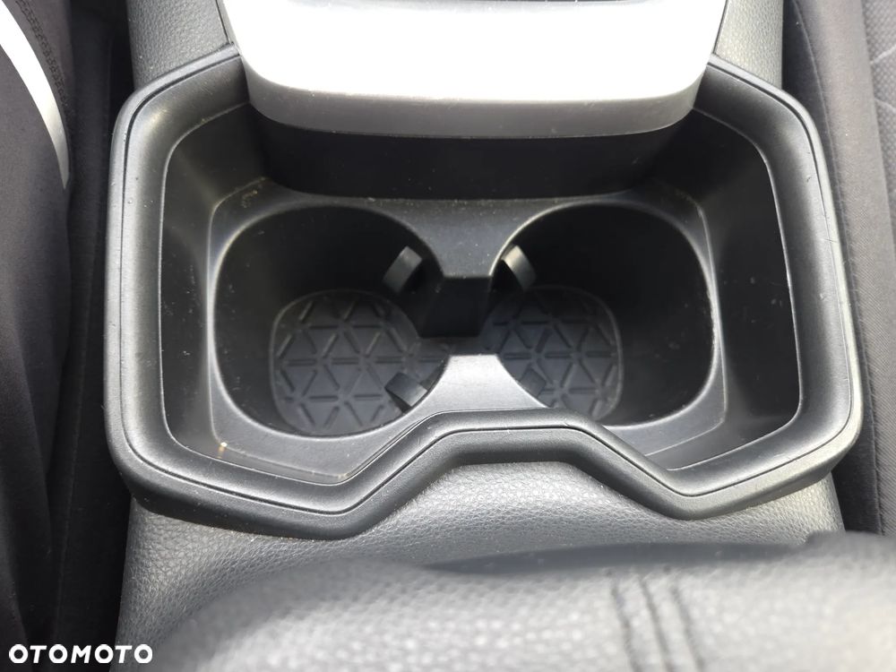 Toyota RAV4 2.0 Comfort 4x4 - 26
