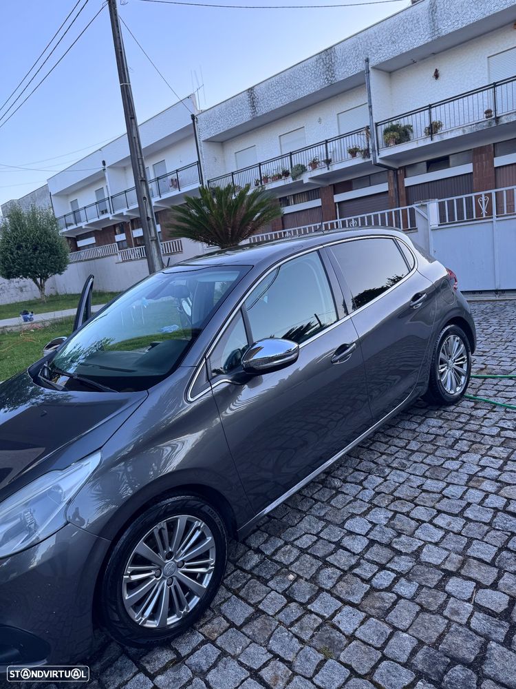 Peugeot 208 PureTech 110 Stop & Start Allure - 3