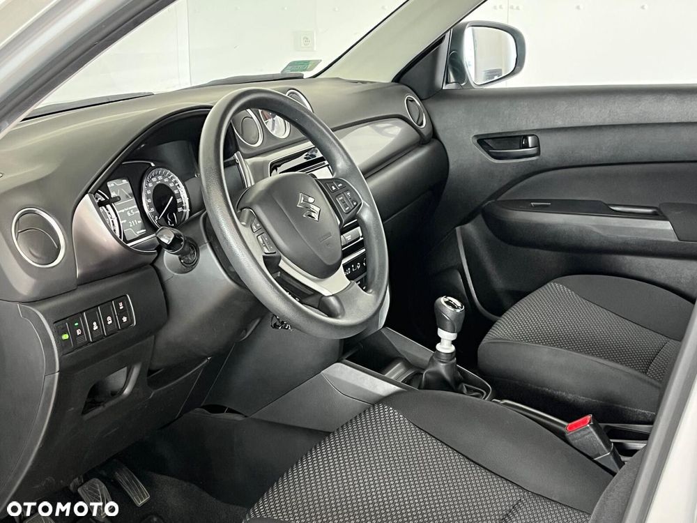 Suzuki Vitara - 16