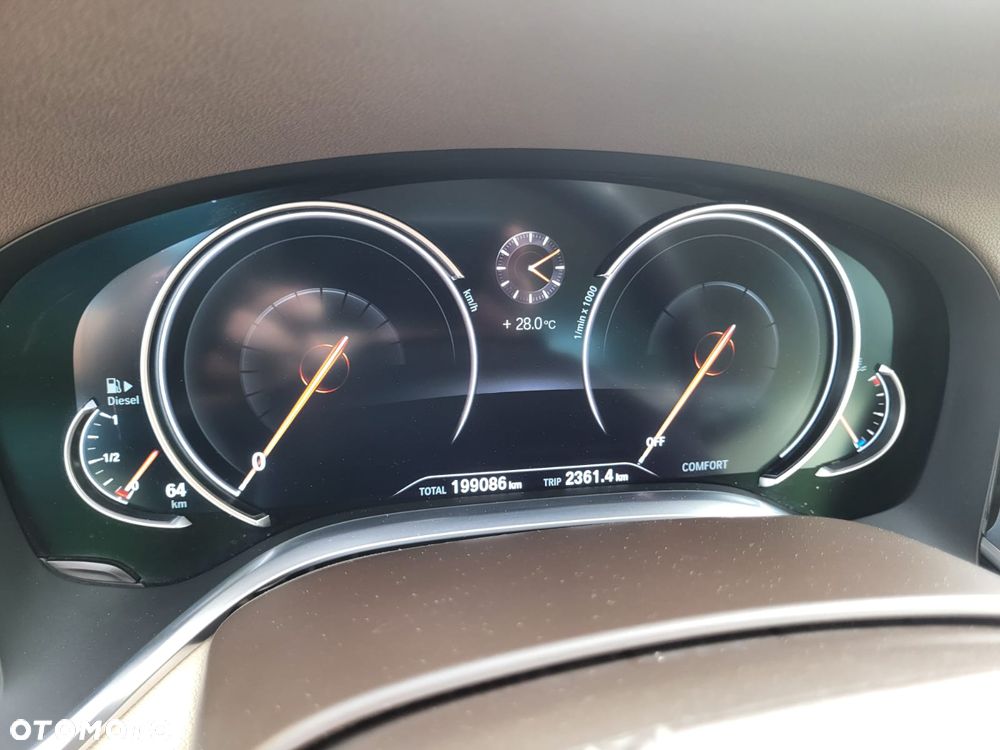 BMW Seria 7 740d xDrive - 9