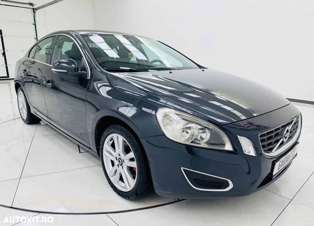Volvo S60 D3 Geartronic Momentum - 2
