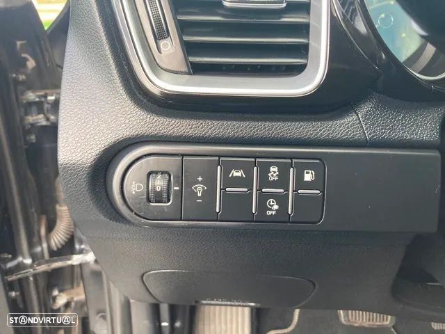 Kia Ceed SW 1.6 GDi PHEV Tech 6DCT - 19