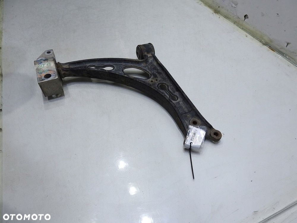 WAHACZ PRAWY PRZÓD SKODA OCTAVIA II - 3