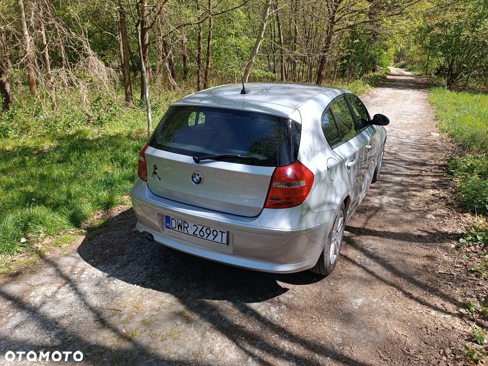 BMW Seria 1 118d DPF - 10