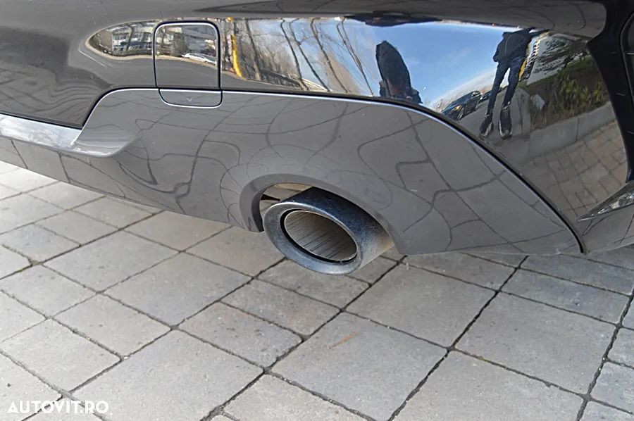 BMW Seria 3 320e Aut. M Sport - 28