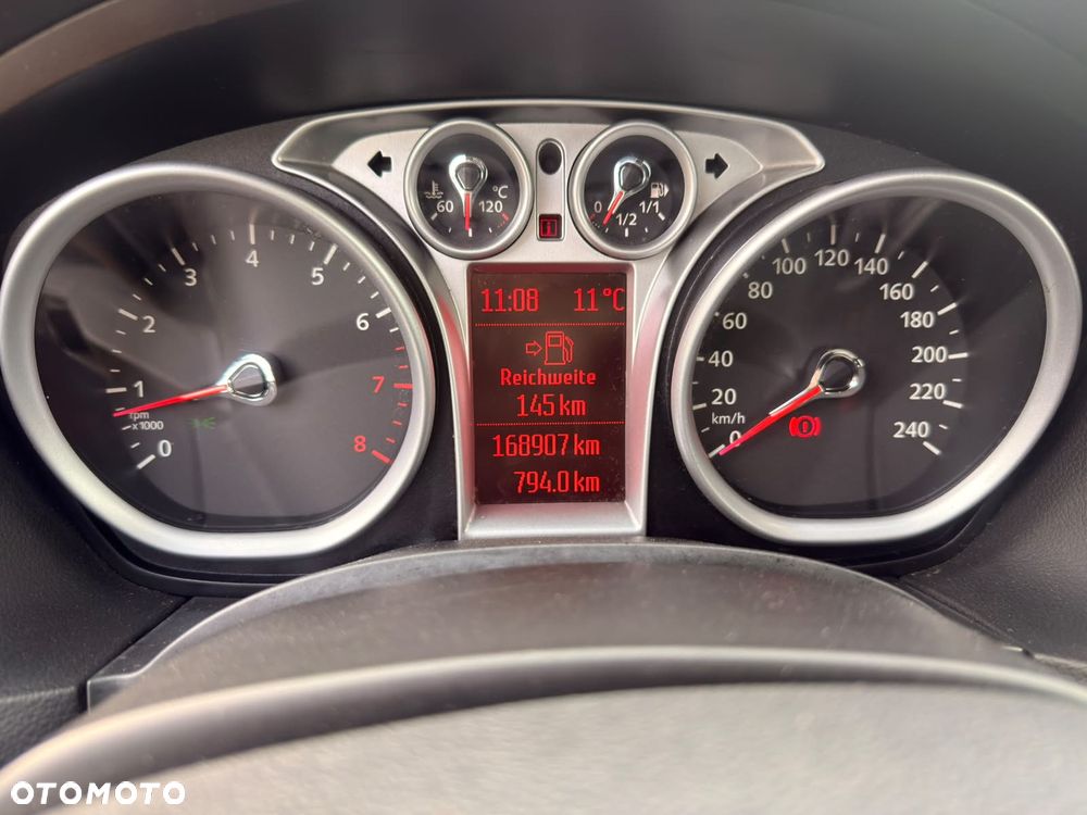Ford Focus - 10