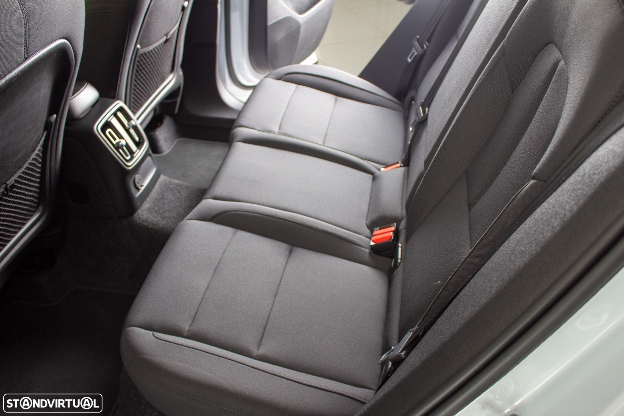 Volvo XC 40 1.5 T5 PHEV Inscription - 15