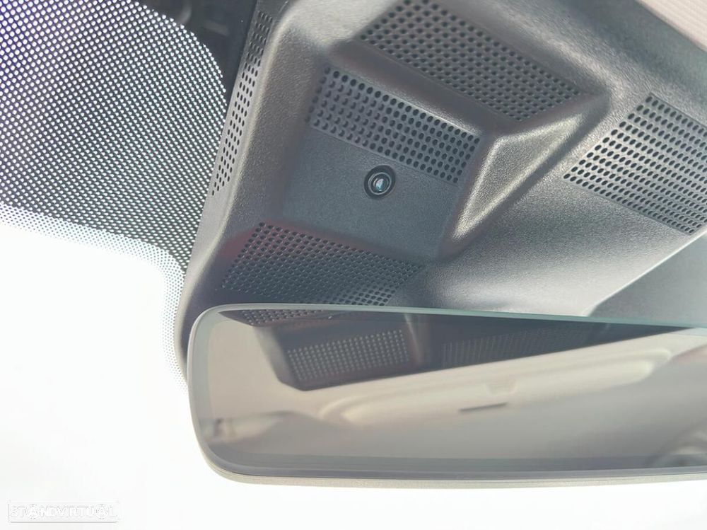 Ford Mustang Mach-E Standard - 36