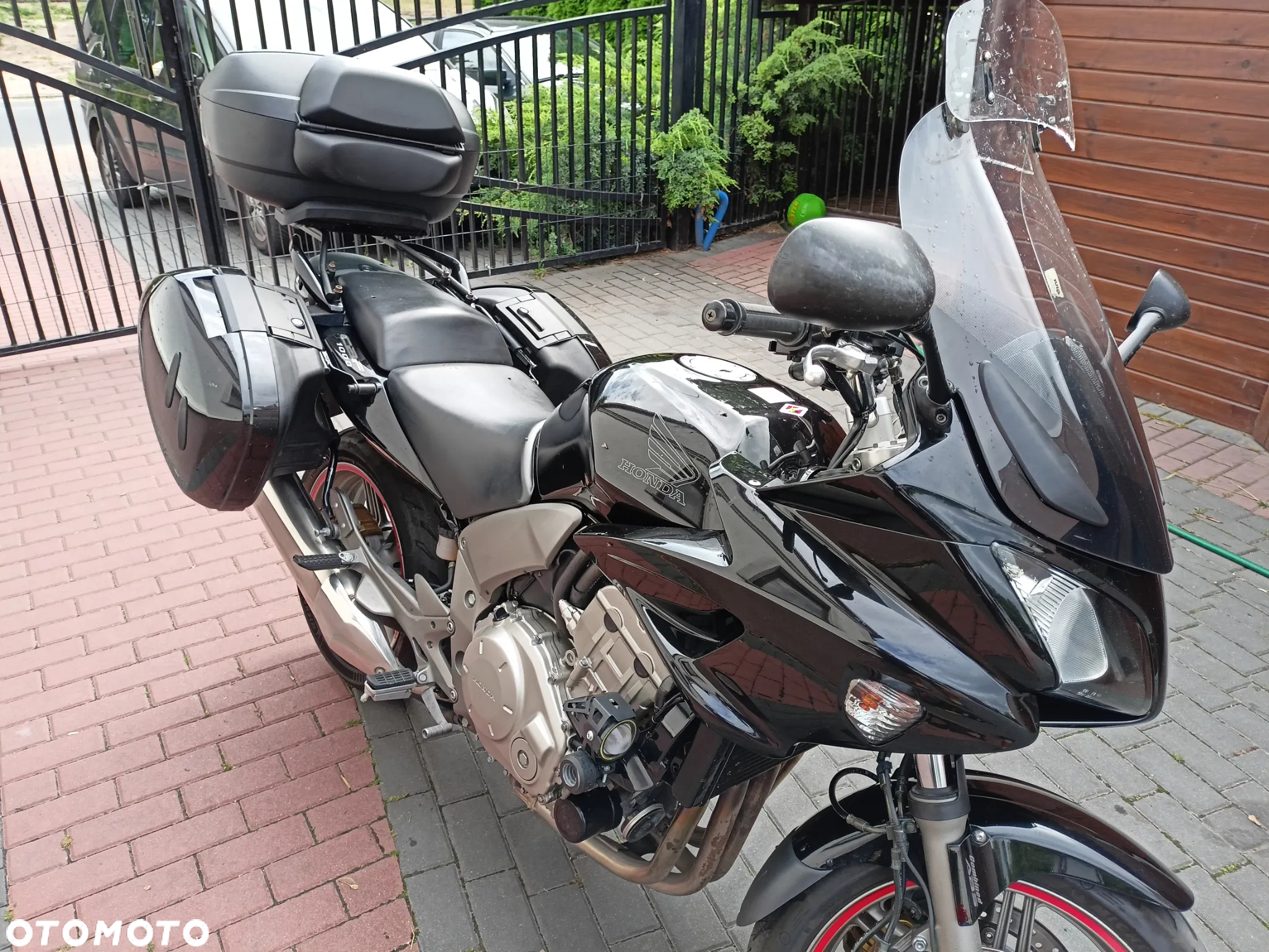 Honda CBF - 2
