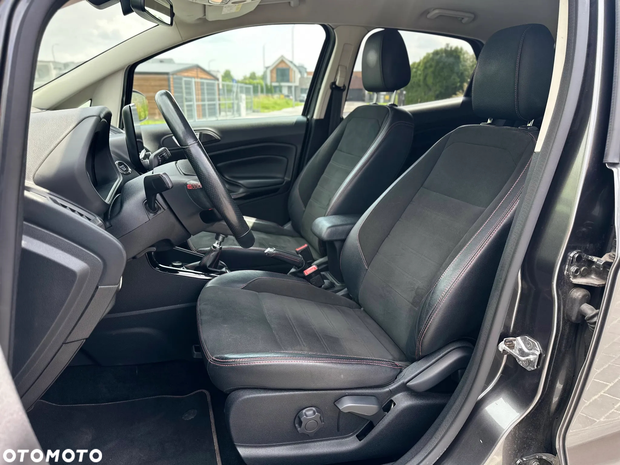 Ford EcoSport 1.0 EcoBoost ST-LINE - 8