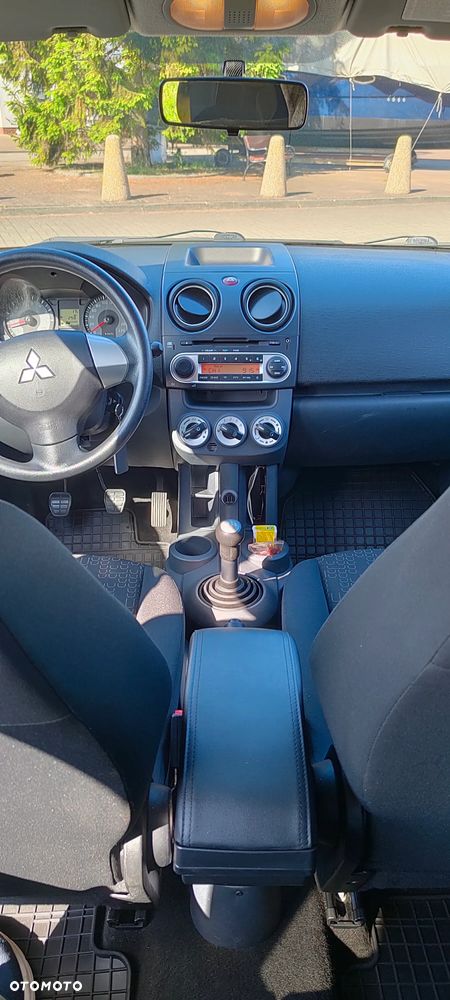 Mitsubishi Colt 1.3 Inform - 27