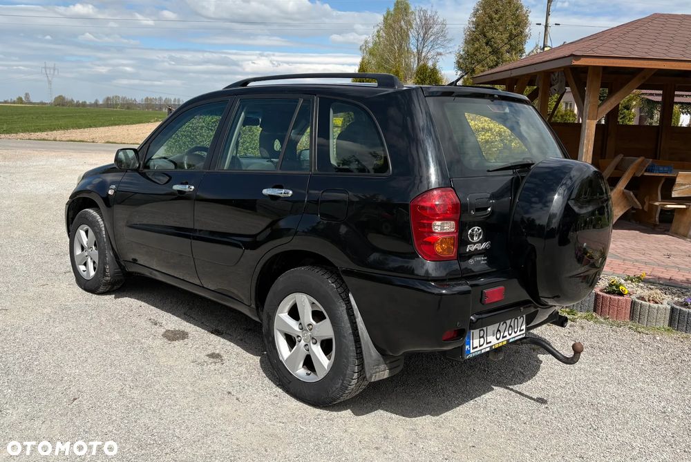 Toyota RAV4 D-4D 4x4 - 7
