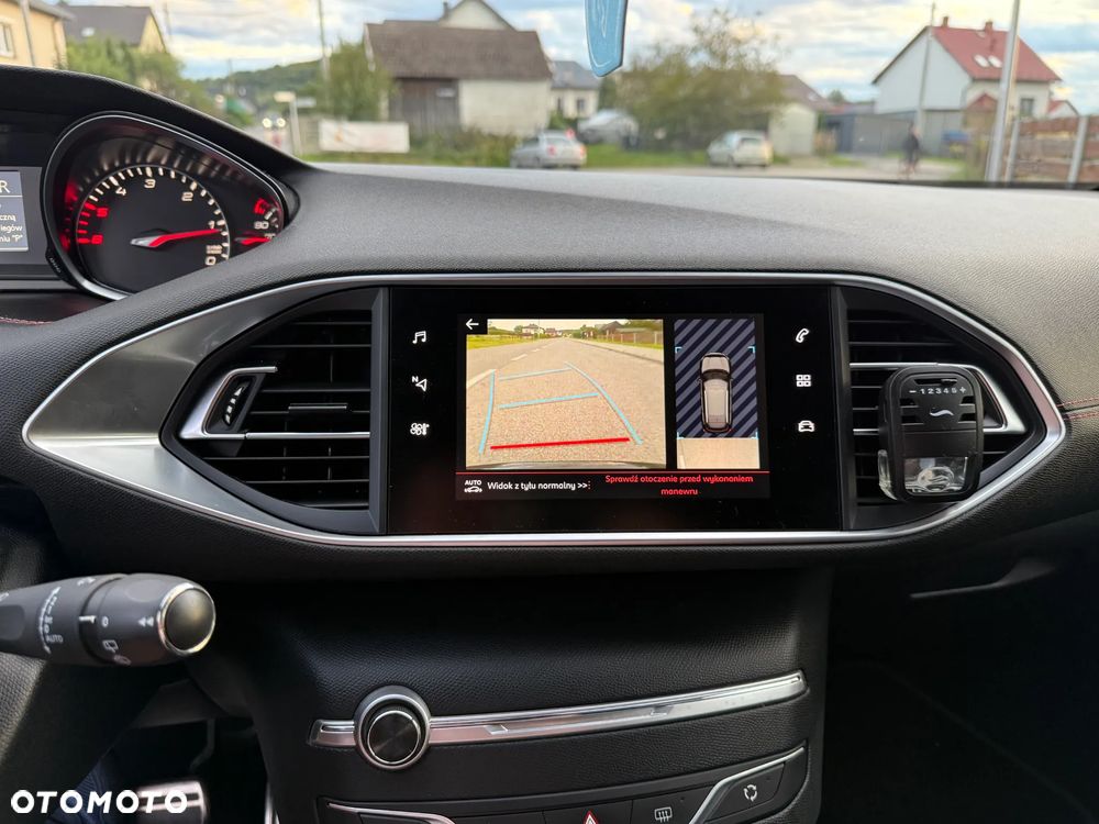 Peugeot 308 SW 1.5 BlueHDi GT Pack S&S EAT8 - 28