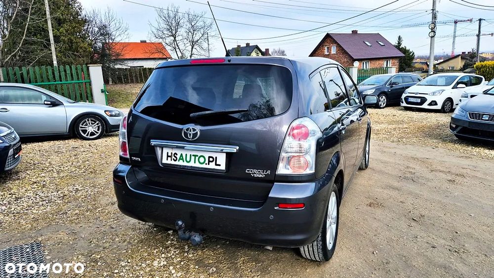 Toyota Corolla Verso 1.8 Premium + 7os - 18