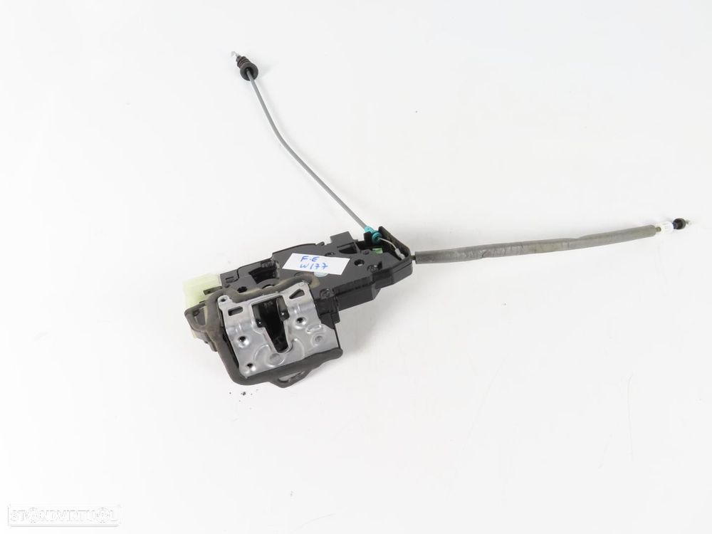 Fecho da porta Esquerdo/Frente Usado / Original MERCEDES-BENZ A-CLASS (W177) A09... - 1