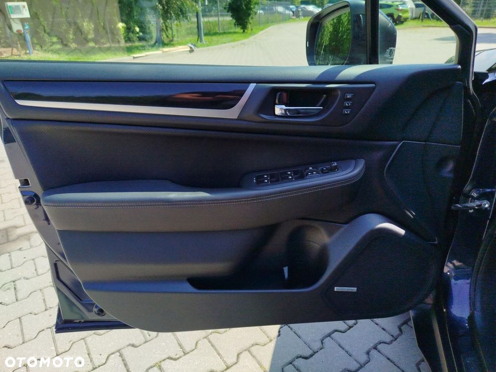 Subaru Outback 2.5i Exclusive - 21