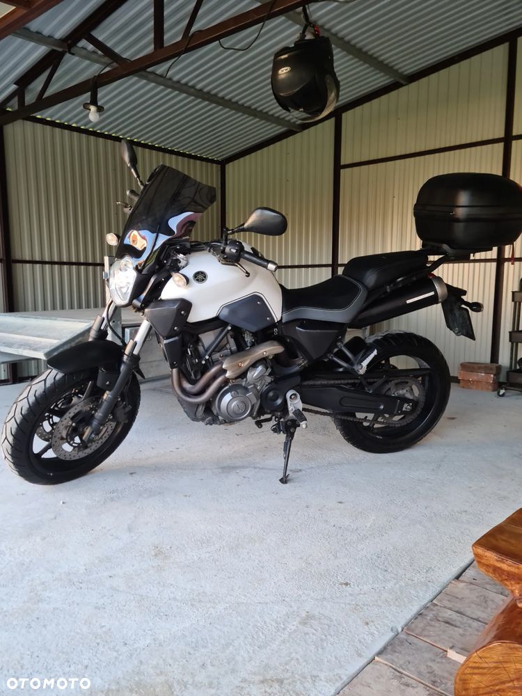 Yamaha MT - 1