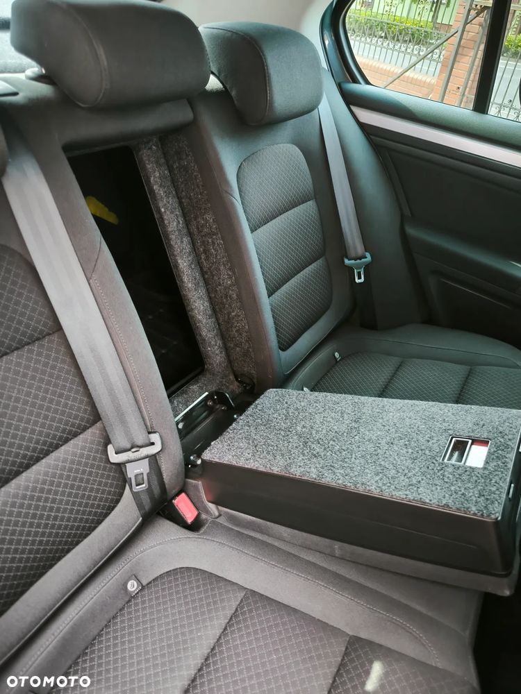 Skoda Superb 2.0 TDI 4x4 Elegance - 23