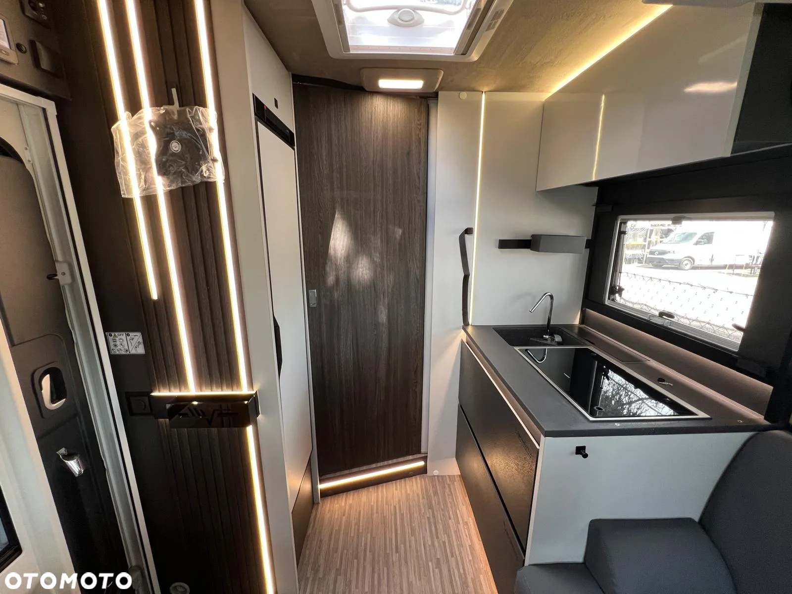 Mobilvetta Kea Kompakt 55 - Długość 6,36m  140 KM automat waga: 2650kg - 13