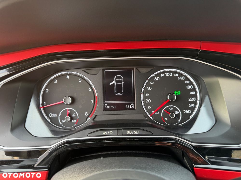Volkswagen Polo 2.0 TSI DSG GTI - 25