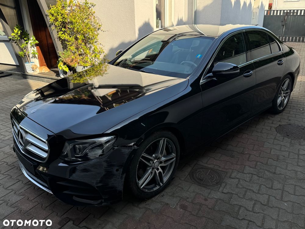 Mercedes-Benz Klasa E 200 9G-TRONIC AMG Line - 4