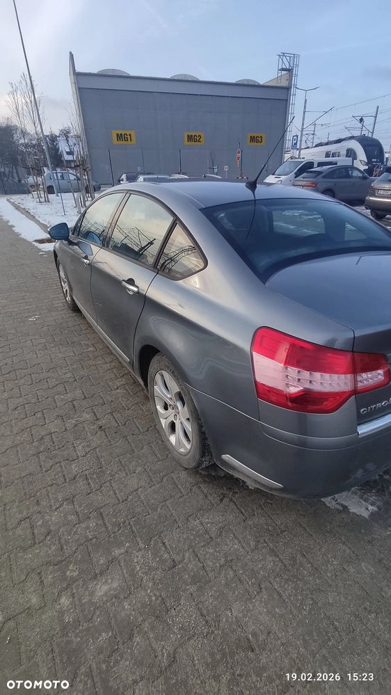 Citroën C5 2.0 16V Confort - 5