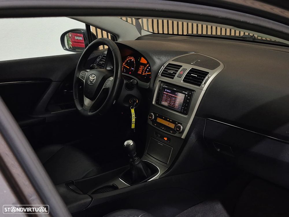 Toyota Avensis 2.0 D-4D Exclusive +Pele+GPS — fotografia 23