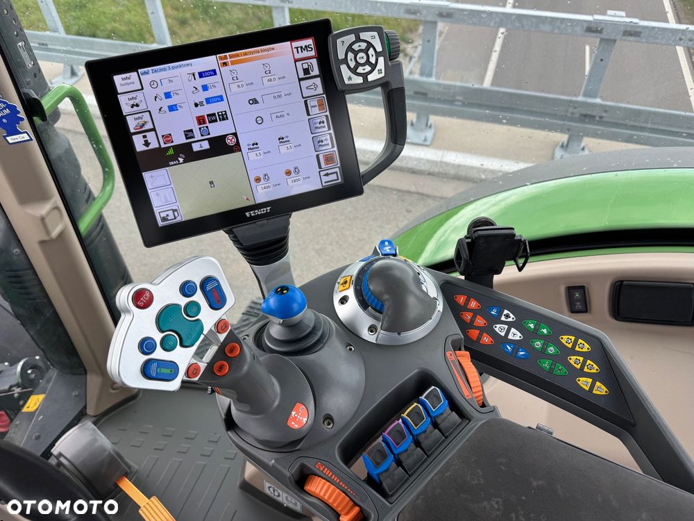 Fendt 724 PROFI + GPS Trimble RTK Super Stan Traktor 4x4 - 12
