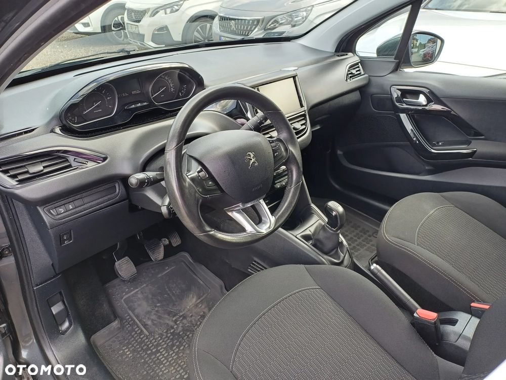 Peugeot 208 PureTech 82 Stop & Start Signature - 14
