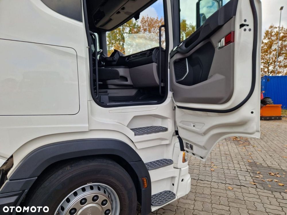 Scania R460A4x2EB Regulowane Siodło - 10
